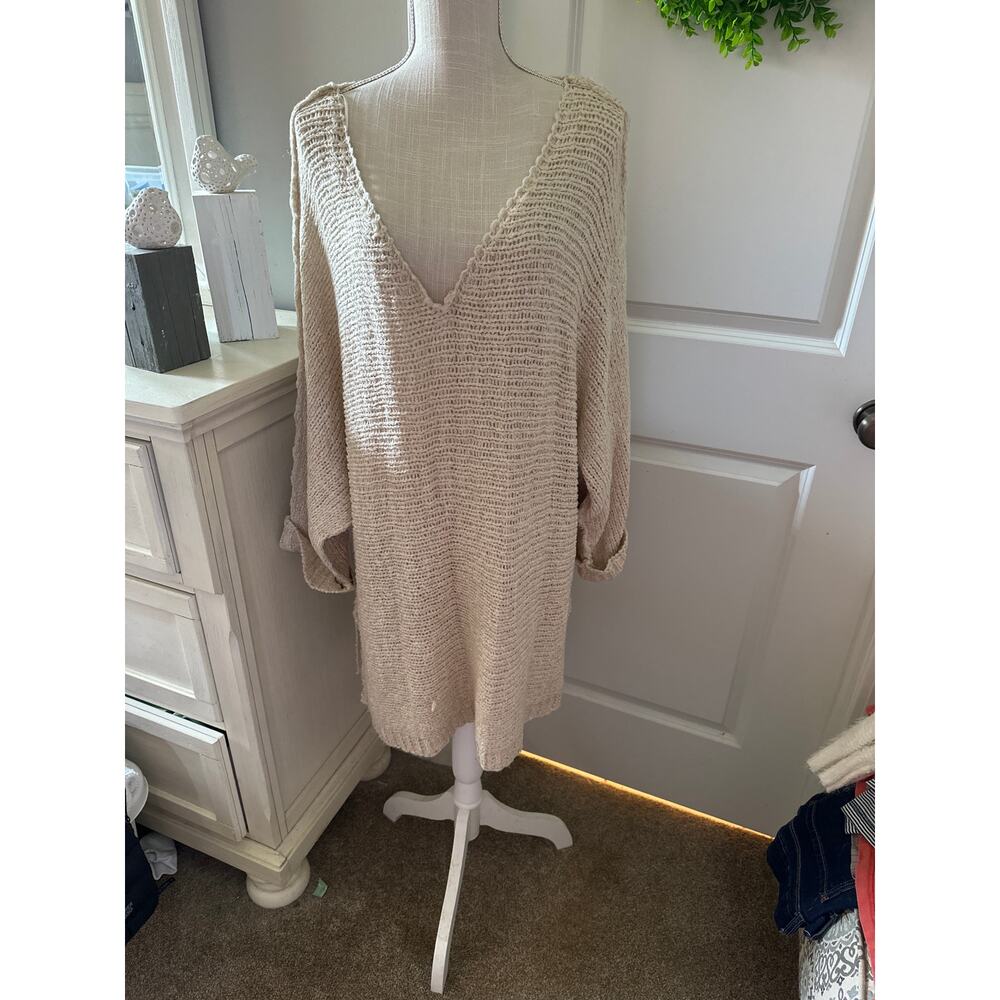 L love Size 3X Cream Vneck loosely woven Oversize sweater EUC